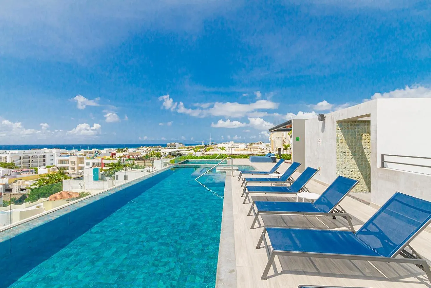 Great Location & Amazing Amenities Apartment Playa del Carmen
